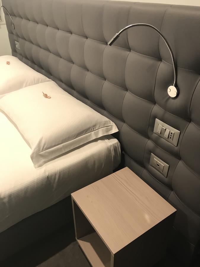 Hotel Carnia Венцоне Екстериор снимка