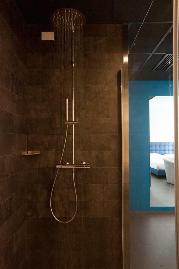 Hotel Carnia Венцоне Екстериор снимка